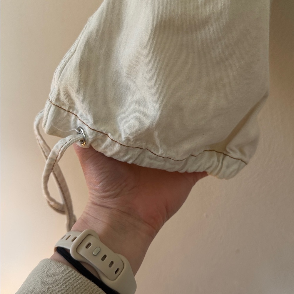 Vintage Hot Kiss low rise Cream Cargo Capri Pants with Red Label - Picture 3 of 8